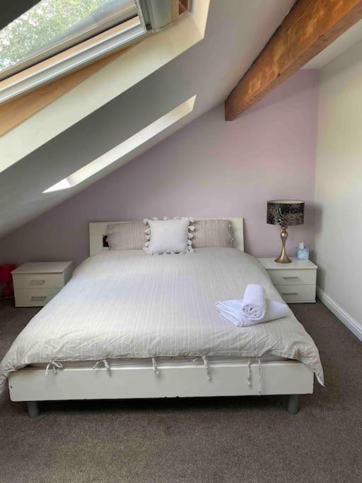 Ferienwohnung Contemporary Duplex - Private Patio & Parking Stockport Exterior foto