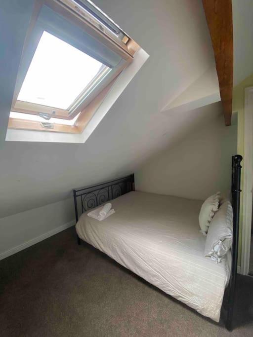 Ferienwohnung Contemporary Duplex - Private Patio & Parking Stockport Exterior foto